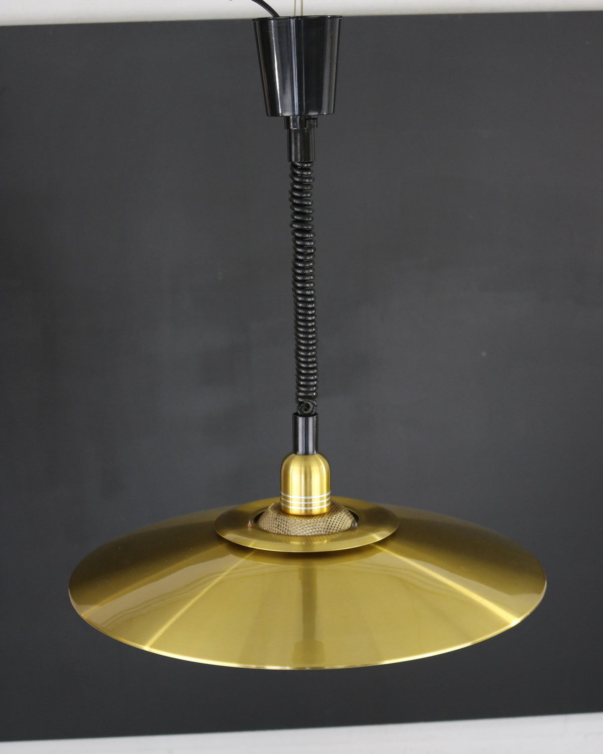 Messing loftlampe – Dansk design fra 1970&#39;erne