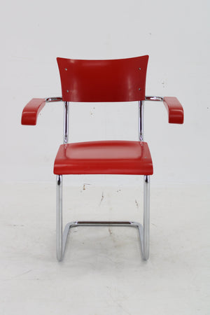 German Bauhaus chair with slender shapes from the 1940s