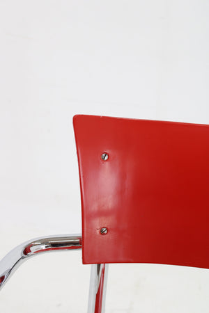 German Bauhaus chair with slender shapes from the 1940s