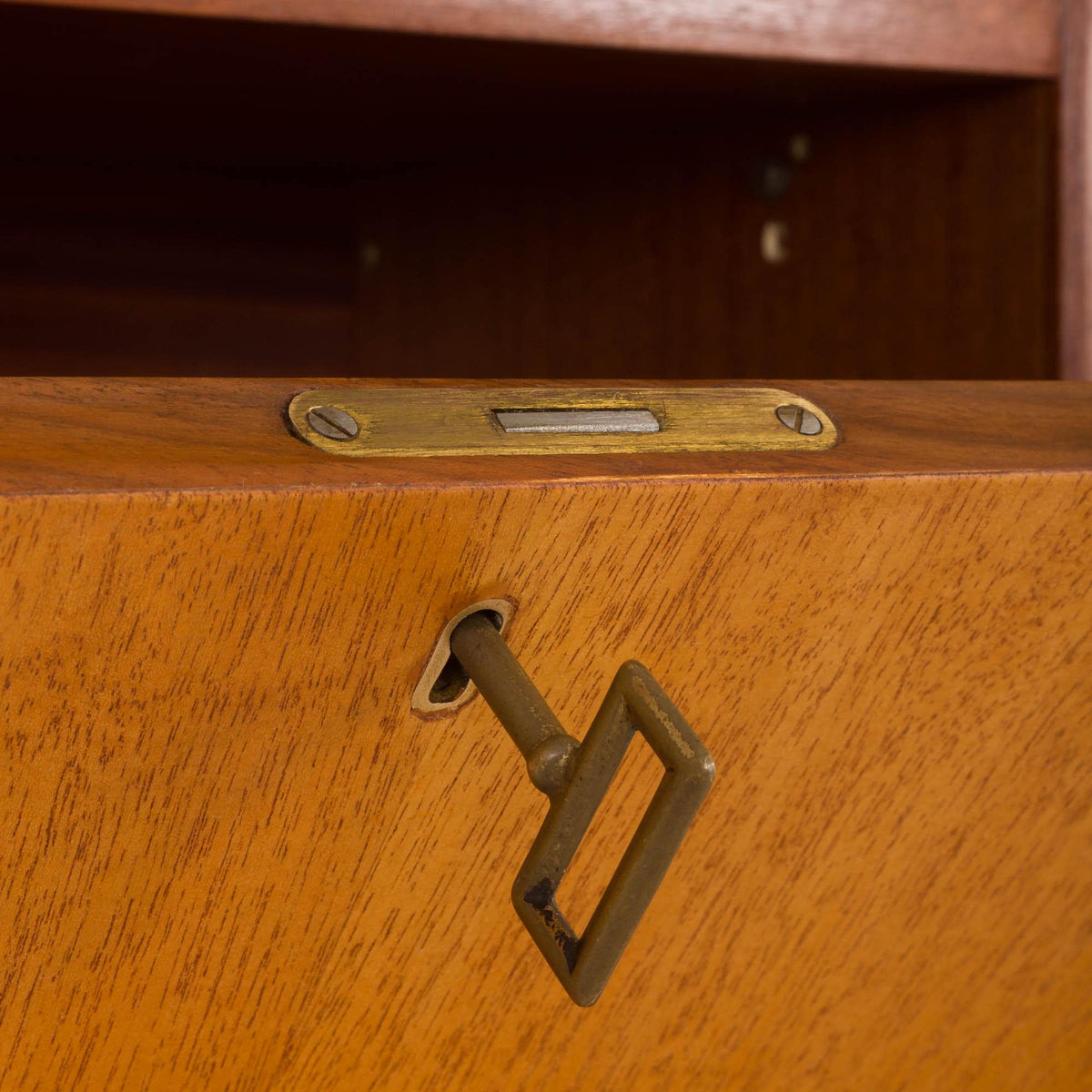 A. Merlo - Italiensk fritstående gulv-til-loft reol fra 1960&#39;erne