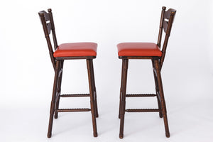 2 barstole i bøg med rødt læder, Tyskland, 1980’erne