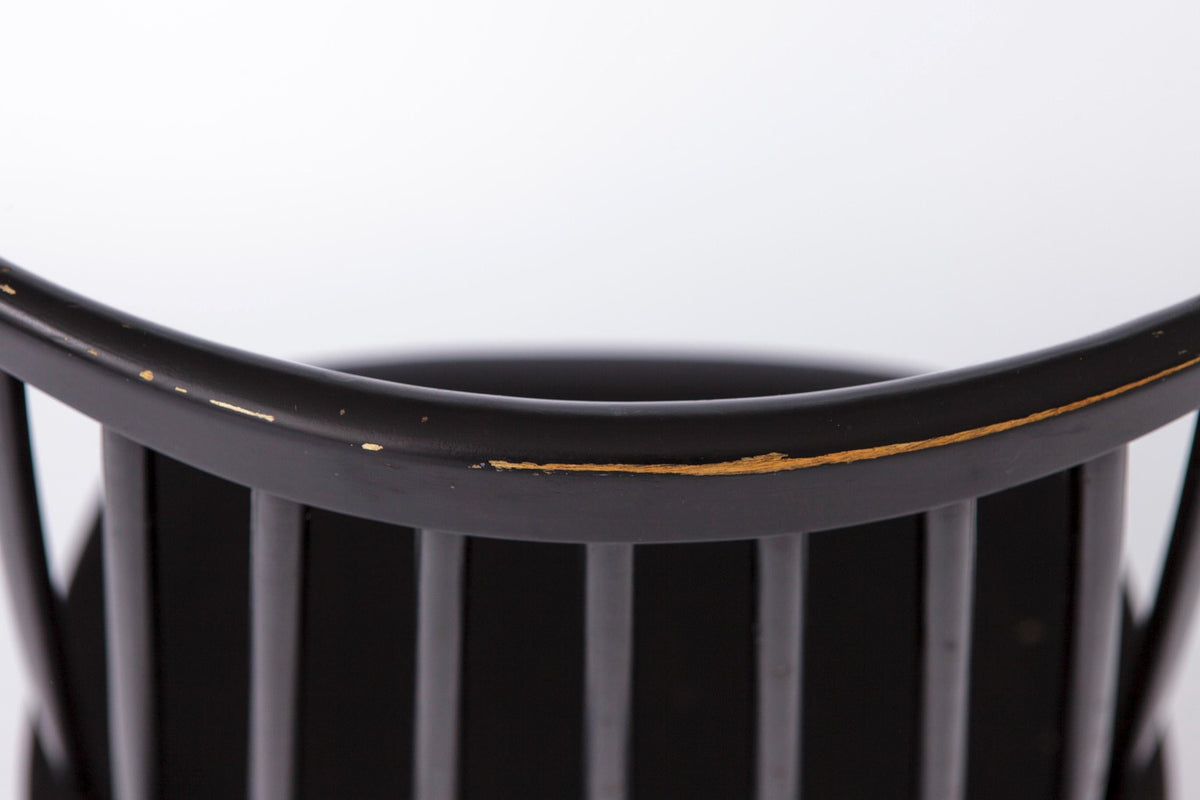 Ilmari Tapiovaara – Mademoiselle lænestol i sortlakeret birk for ASKO