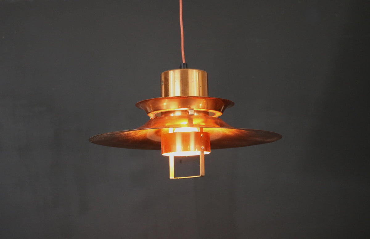 Vitrika – Skandinavisk designerlampe i kobber og sort fra 1960'erne