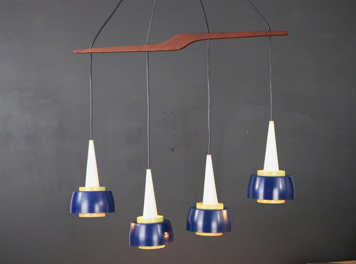 Voss – Sjælden danske pendellamper fra 1950&#39;erne