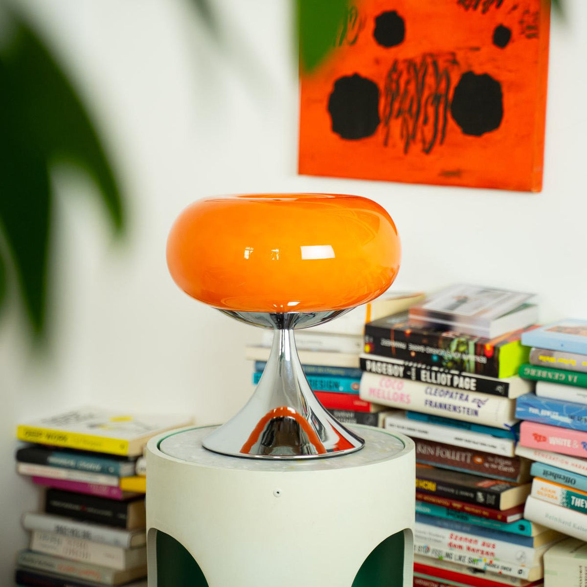 Orange retro lampe i glas