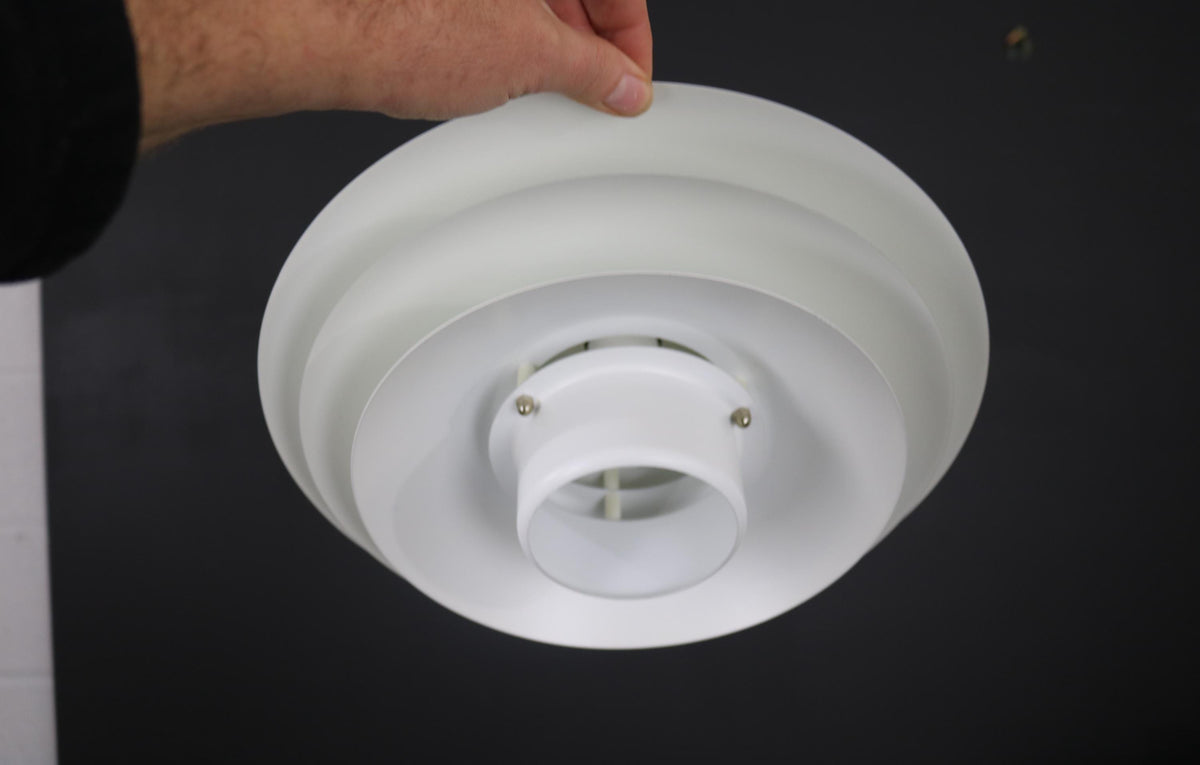 Top Lamper – Hvid model 311 loftlampe med 7 skærme, 1970'erne