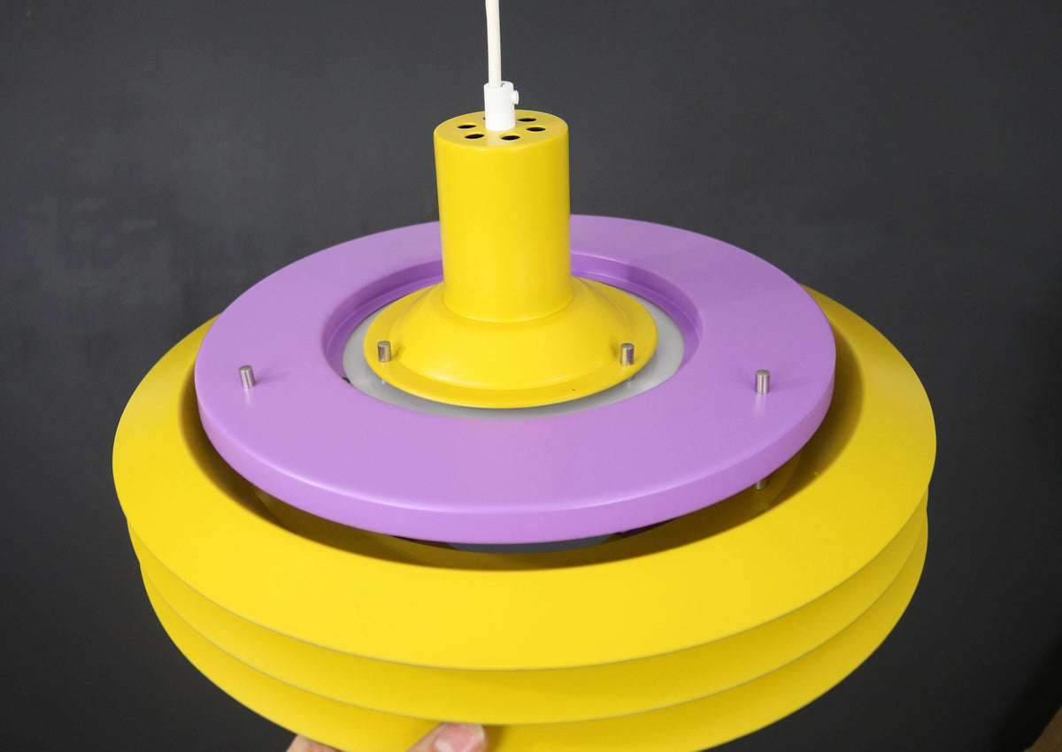 Carl Thore – Stor pendel i gul og lilla, 1970&#39;erne