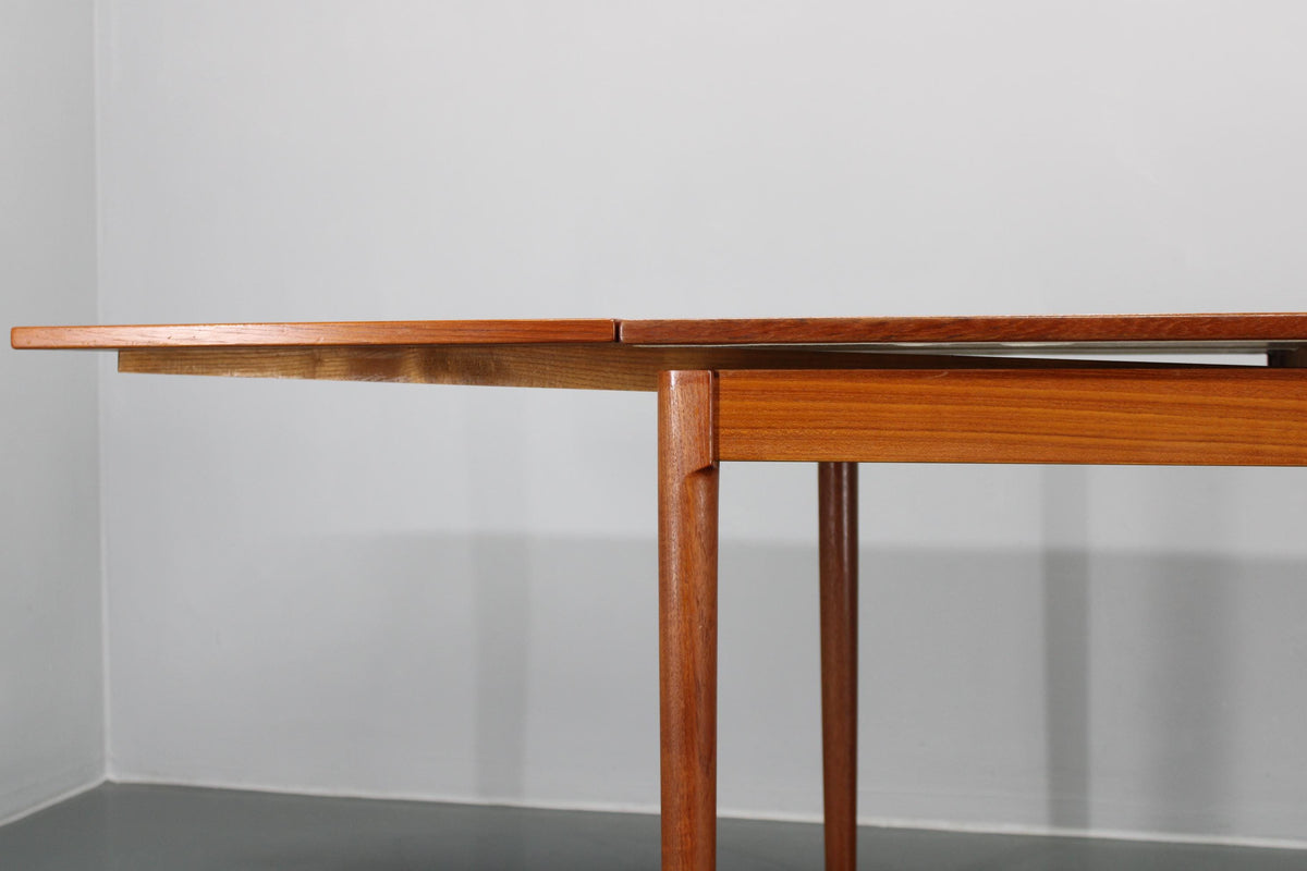 Kai Winding – Teak udtræksbord, model 16