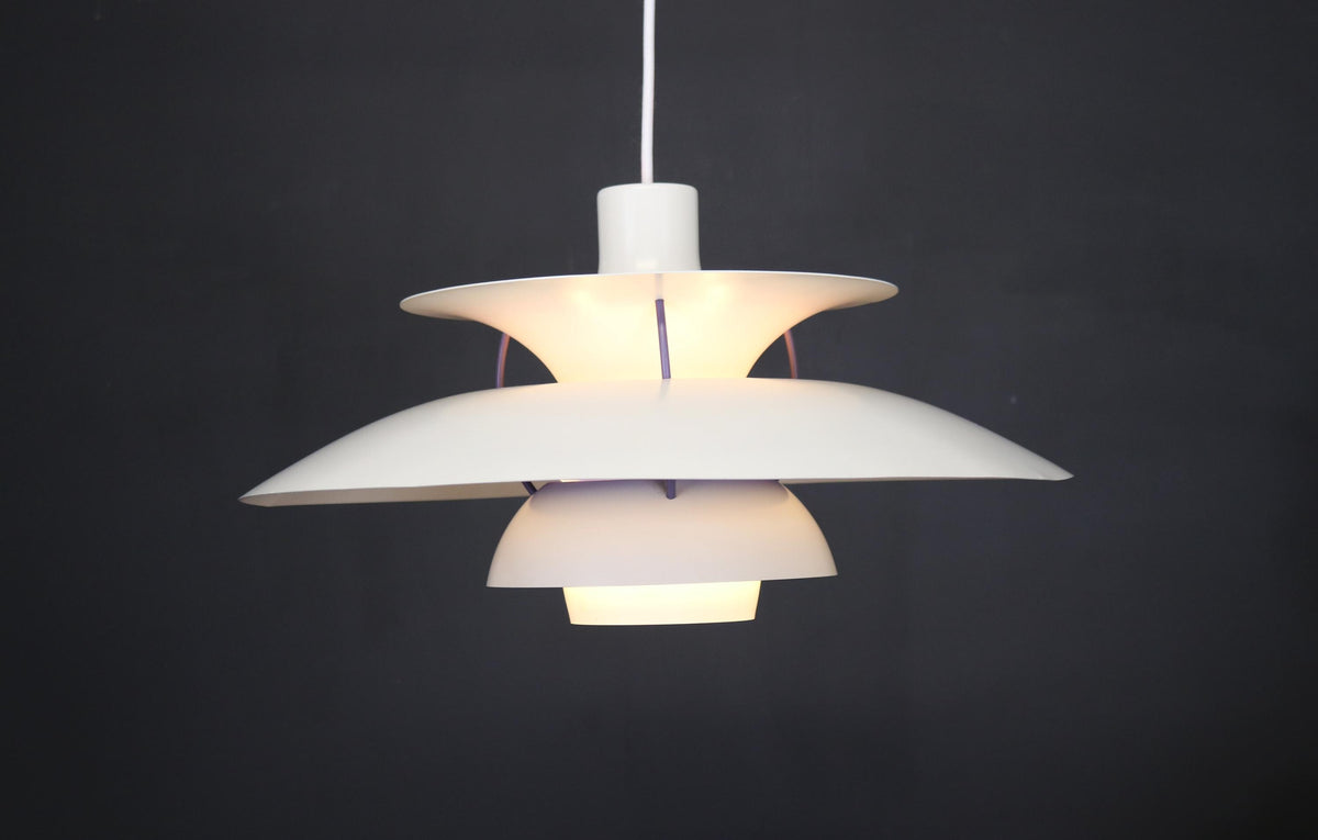 Poul Henningsen – PH5-pendel i original hvid for Louis Poulsen
