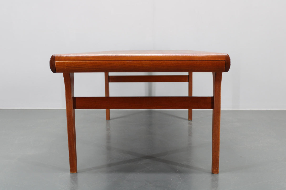 Johannes Andersen - Restaureret teak sofabord for CFC Silkeborg