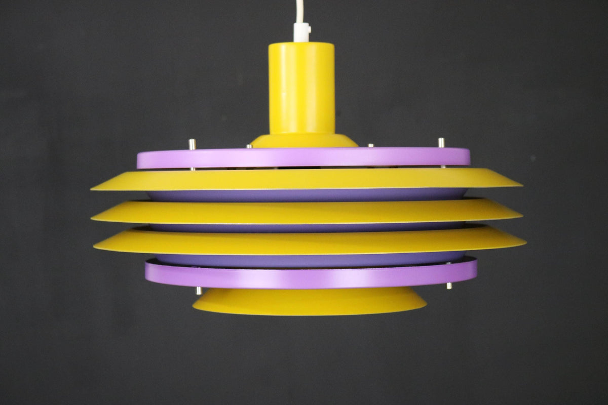 Carl Thore – Stor pendel i gul og lilla, 1970&#39;erne