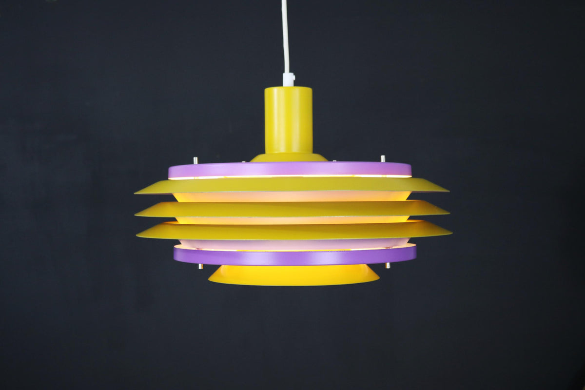 Carl Thore – Stor pendel i gul og lilla, 1970&#39;erne