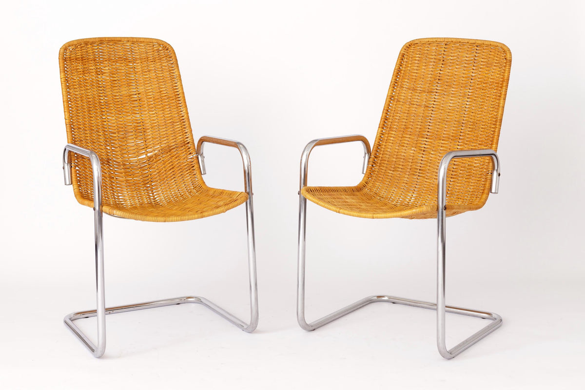 Cantilever stole i metal og rattan, produceret i Italien, ca. 1970’erne