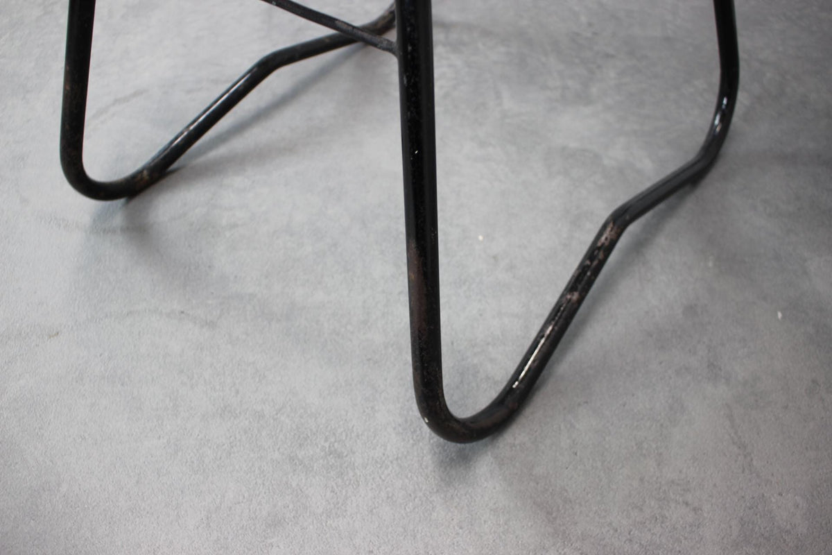 Uluv – Vintage lænestol for Alan Fuchs