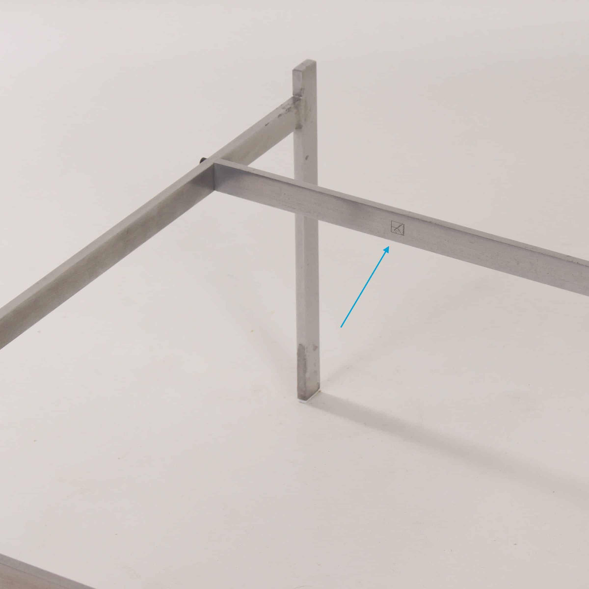 Poul Kjærholm – PK61 sofabord i hvid marmor for E. Kold Christensen