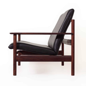Sven Ivar Dysthe – Sofa og lænestol i palisander og sort læder, 1960’erne