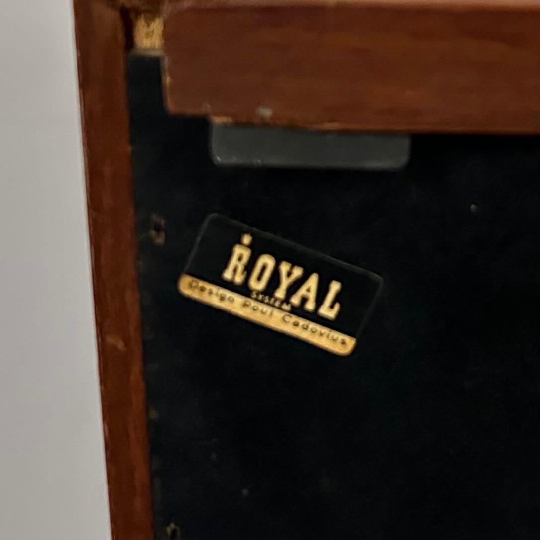 Poul Cadovius – Royal vægsystem for Cado i teak med 2 skabe og 7 hylder, 1960’erne