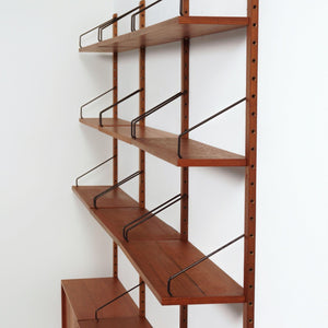 Poul Cadovius – Royal vægsystem for Cado i teak med 2 skabe og 7 hylder, 1960’erne