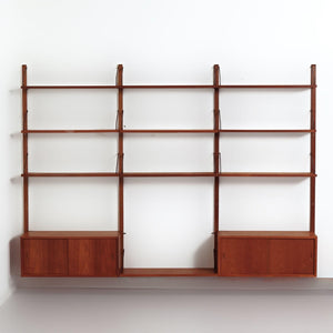 Poul Cadovius – Royal vægsystem for Cado i teak med 2 skabe og 7 hylder, 1960’erne