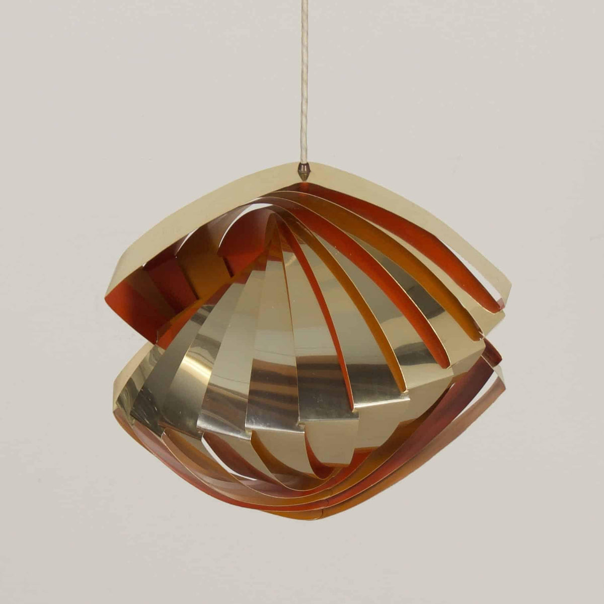 Louis Weisdorf – Konkylie loftlampe, produceret af Lyfa, ca. 1967