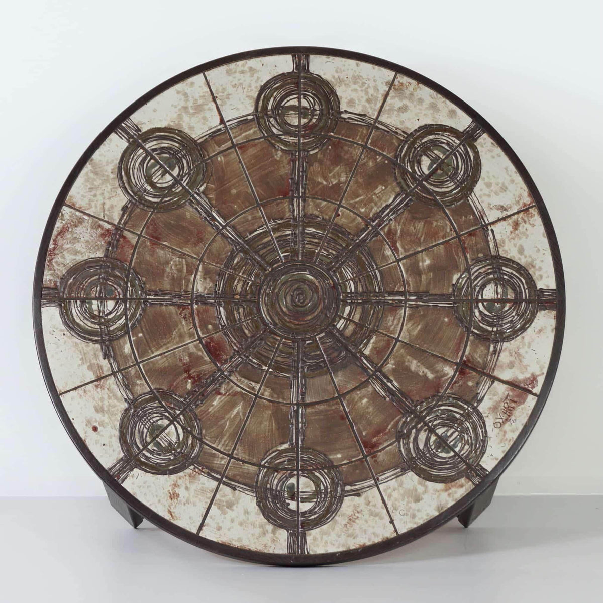 Ox Art – Rundt sofabord med keramiske fliser