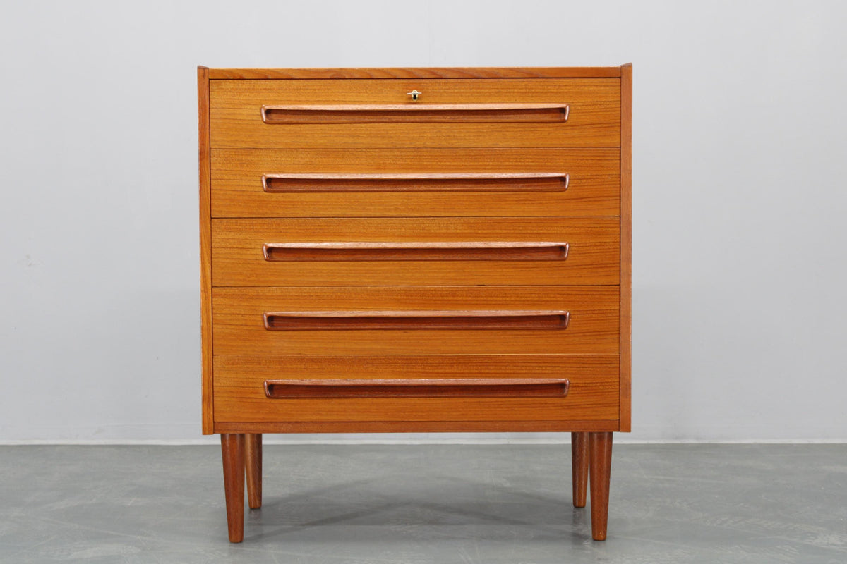 Kommode i teaktræ, dansk design fra cirka 1960’erne