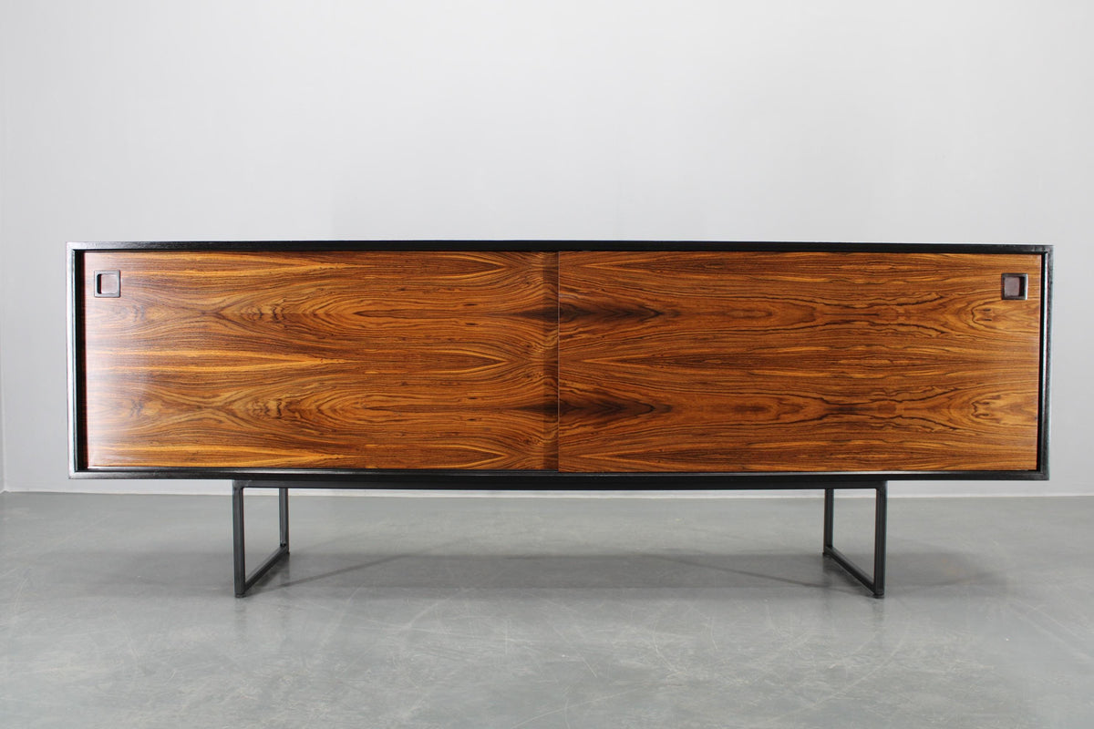 Omann Jun – Skænk i palisander, produceret i Danmark, cirka 1960’erne