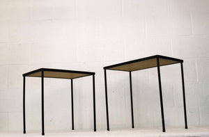 Mosaik-nesteborde med sort jernstel, 1950’erne – Sæt af 2