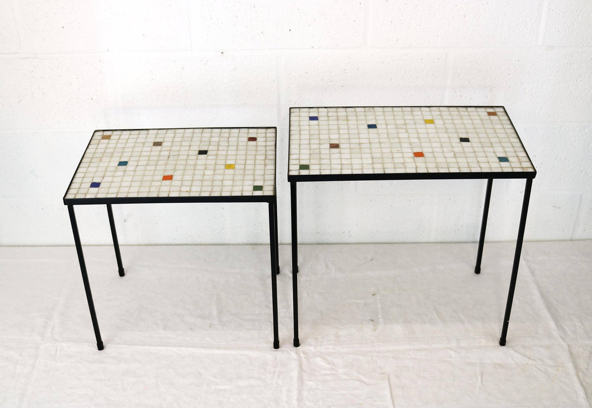 Mosaik-nesteborde med sort jernstel, 1950’erne – Sæt af 2