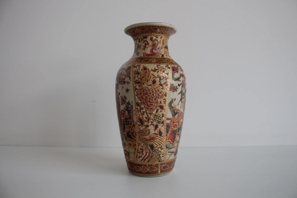 Satsuma – Porcelæns vase med figurscener, Japan
