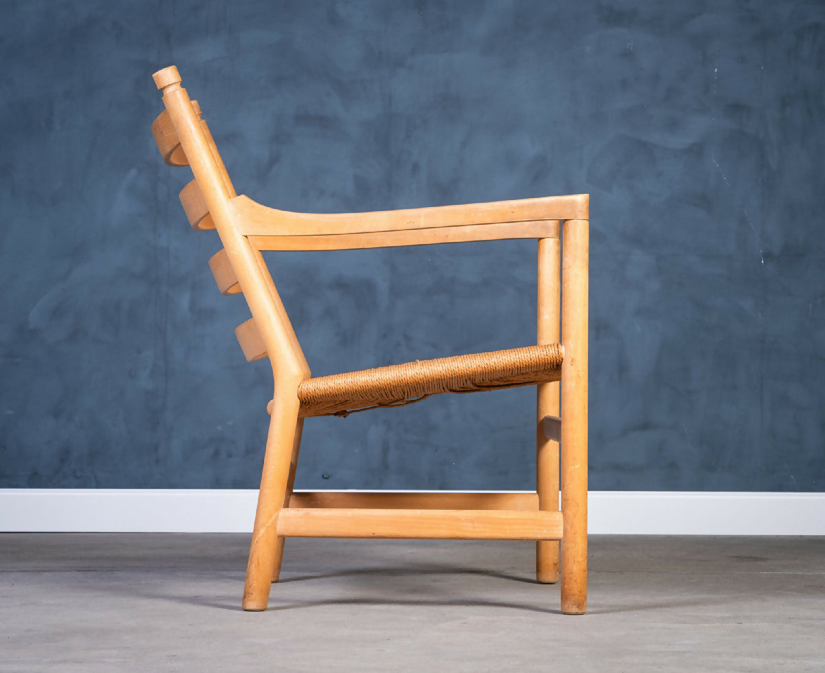 Hans J. Wegner – Model CH44 lænestol i bøg og flet, produceret af Carl Hansen &amp; Søn, dansk design