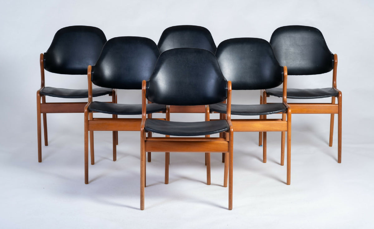 Ejvind A. Johansson – Spisebordsstole i teak, produceret af Gern Møbelfabrik