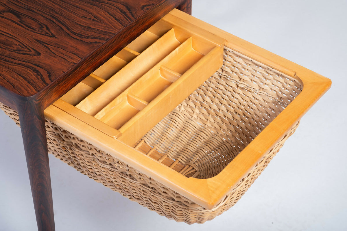 Severin Hansen – Sybord i palisander, produceret af Haslev Møbelsnedkeri