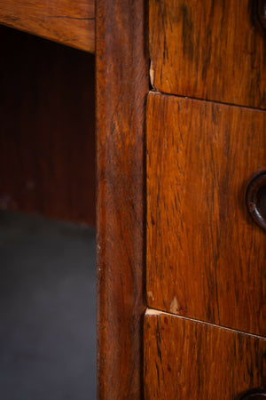 Svend Åge Madsen – Skrivebord i palisander for H.P. Hansen, 1960’erne