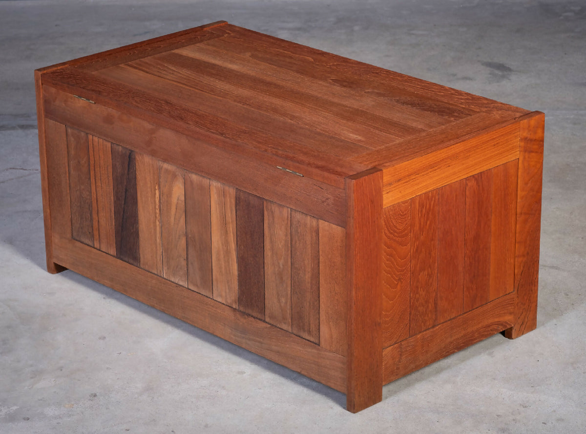 O. Schjøll &amp; B. K. – Kommode i teak for Randers Møbelfabrik