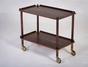 Poul Hundevad – Serveringsbord i palisander med bakke, produceret af Vamdrup Møbelfabrik