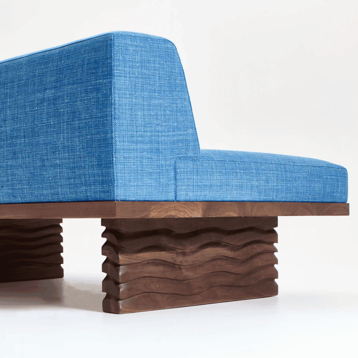 Project213A_NazareSofa_walnut9_2048x