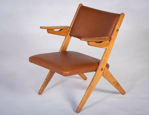 Arne Hovmand-Olsen – Sæt arkitektoniske armstole i eg og læder, dansk design