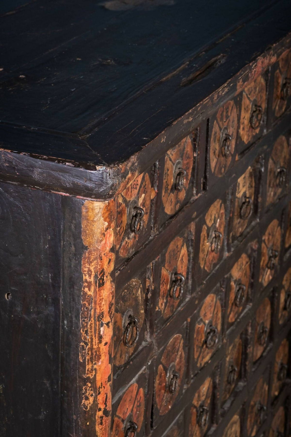 Kinesisk medicinskab i træ, antikt design