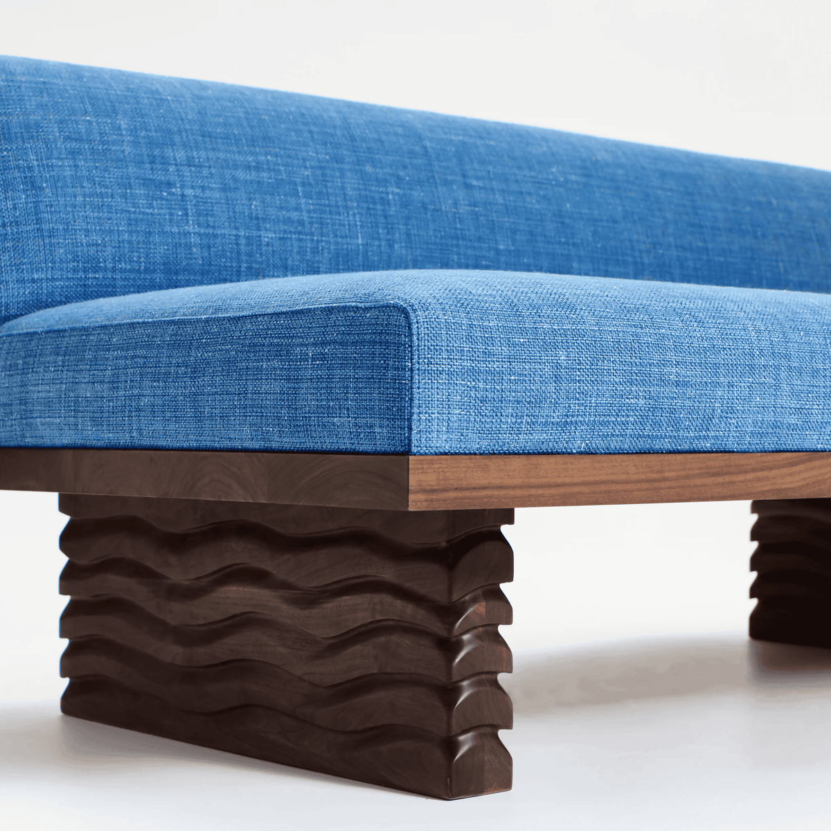 Project213A_NazareSofa_walnut10_2048x