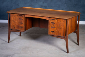 Svend Åge Madsen – Skrivebord i palisander for H.P. Hansen, 1960’erne