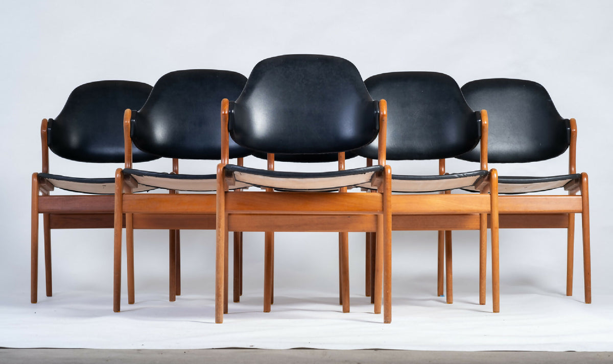 Ejvind A. Johansson – Spisebordsstole i teak, produceret af Gern Møbelfabrik