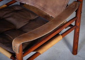 Arne Norell – Safari-stol i ask og olivengrønt læder, svensk design