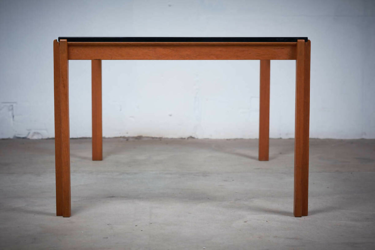 Sofabord i teak med glasplade, dansk design