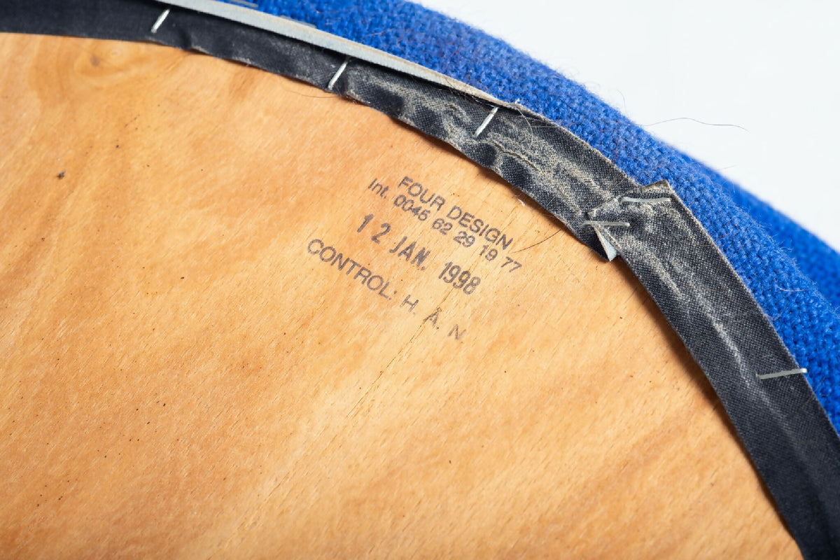 Four Design – Stabelstole i stål og træ, sæt af 6, dansk design