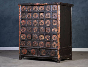 Kinesisk medicinskab i træ, antikt design