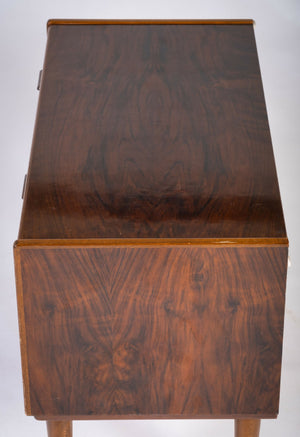 Kommode i valnød med 3 skuffer, dansk design