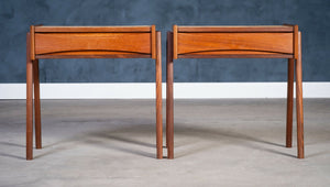 Ølholm Møbelfabrik – Natborde i teak med korktop, 1960’erne (sæt af 2)