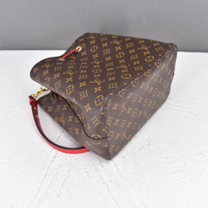 Louis Vuitton monogram noenoe