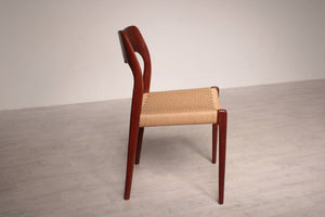 N.O Møller Stole Model 71 x 10